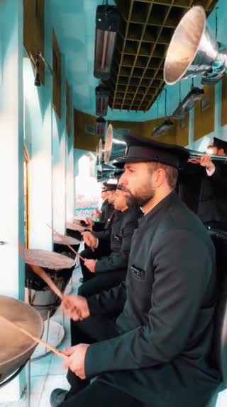 دلم به مهر تو و آستان تو بند است